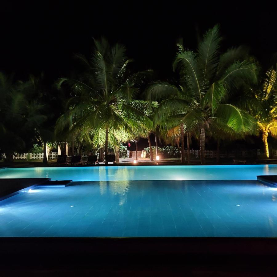 Beach Front Paradise Nilaveli Exterior photo