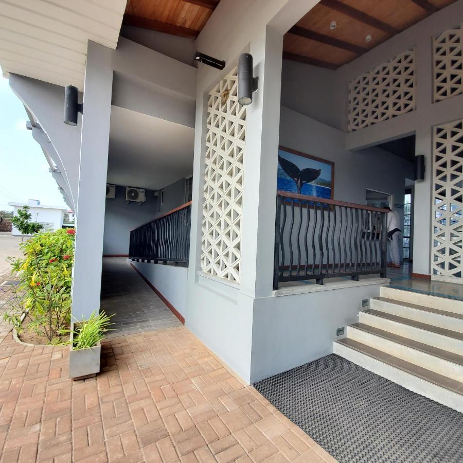 Beach Front Paradise Nilaveli Exterior photo